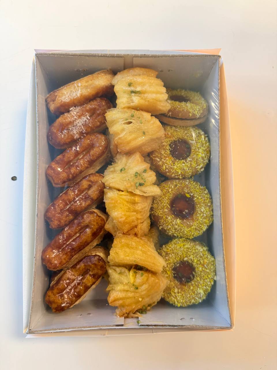 شیرینی مخلوط